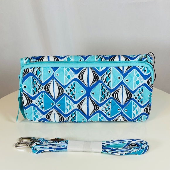 🐠Vera Bradley Wallet Crossbody Wristlet Beach Go Fish Blue Spring Break - Picture 2 of 5
